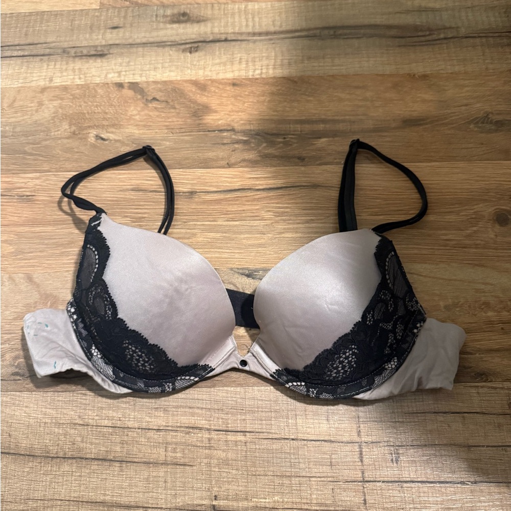 Victoria's Secret Beige and Black Lace Push-Up Bra